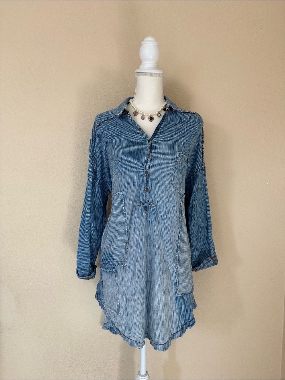 We The Free Blue Denim Indigo Tunic Top Sz S 100% Cotton Oversized Boho Coastal
